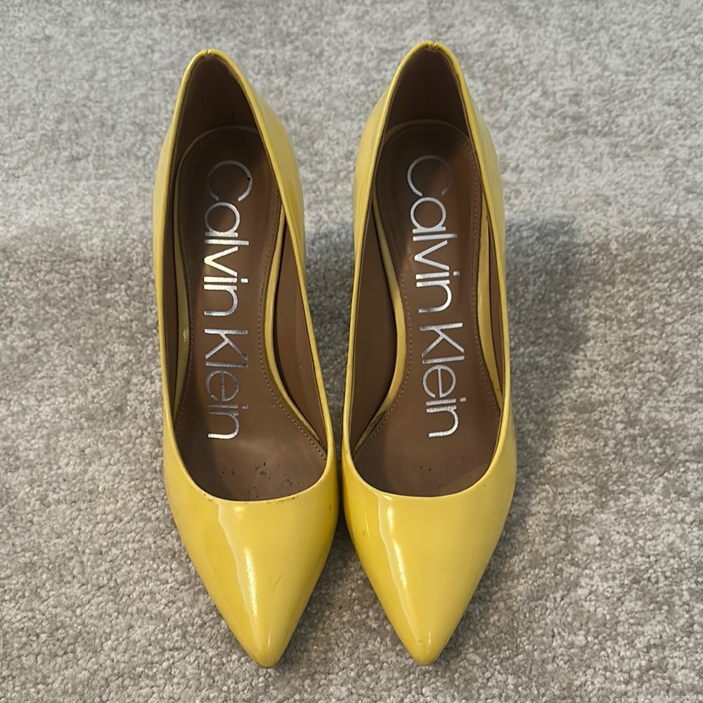 Calvin Klein Yellow Heels Sleek Pointed-Toe